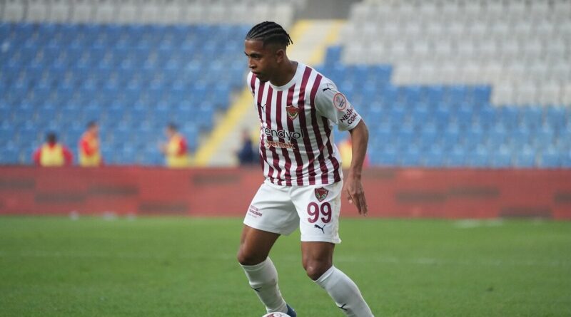 Hatayspor, Rigoberto Rivas ile sözleşme uzattı